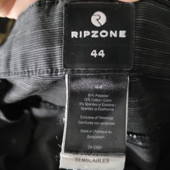 RIPZONE | stretch quick dry board shorts - Picture 4 of 5